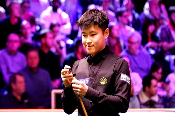 爱游戏体育官网 阿扎伦卡在RNG比赛中晋级下一阶段，领先优势明显引发热议！